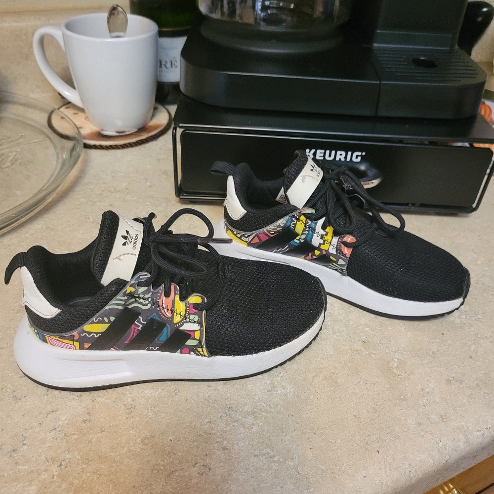 Toddler Size 11 Adidas Shoes - Picture 3 of 7